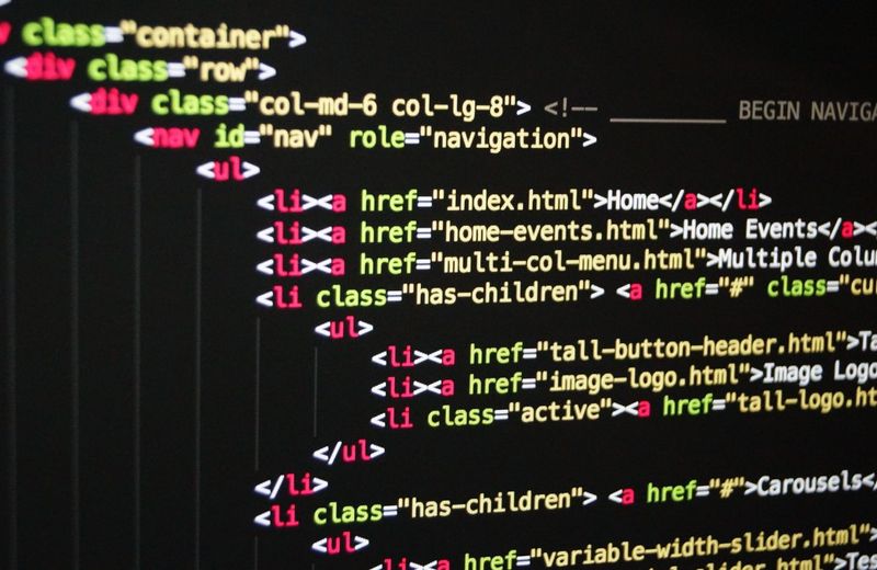 SEO i AI w 2025 - dlaczego semantyczny HTML ma duże znaczenie?
